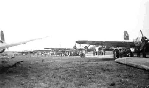 91st Bomb Group B-17s on the field near Barth